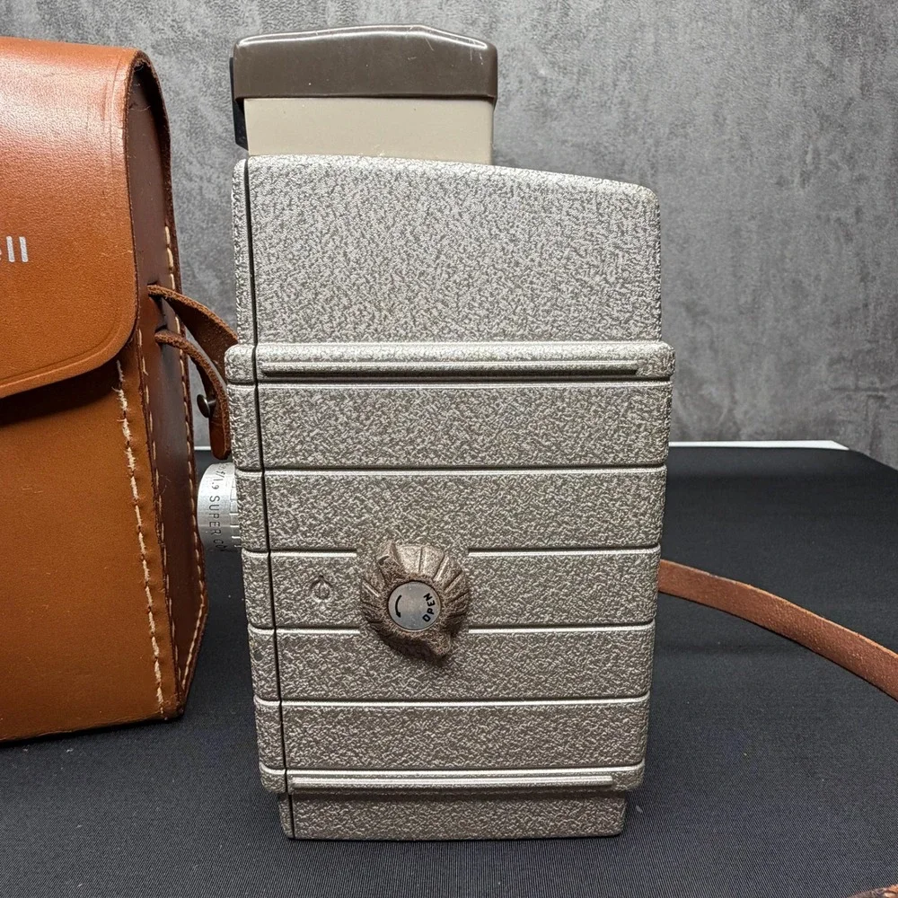Bell & Howell One-Nine 8mm‎ Movie Camera Unisex OS Brown Leather Case Vintage